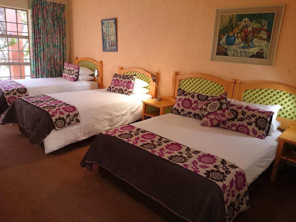 Hornbill Lodge Magaliesburg Room photo